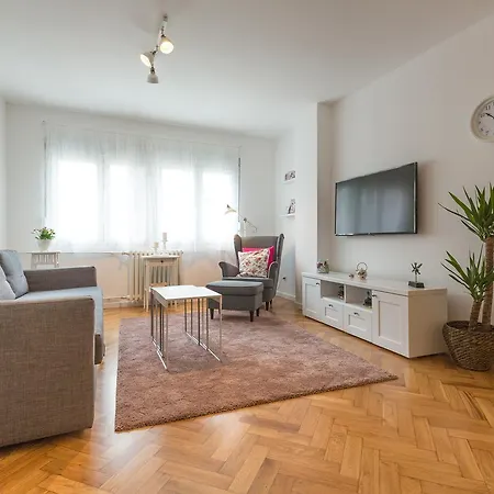 Center Ii Apartment Belgrad