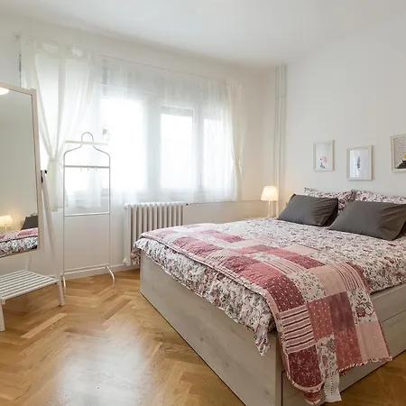 Center Ii * Belgrado