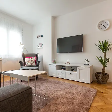 Center Ii Apartment Belgrade